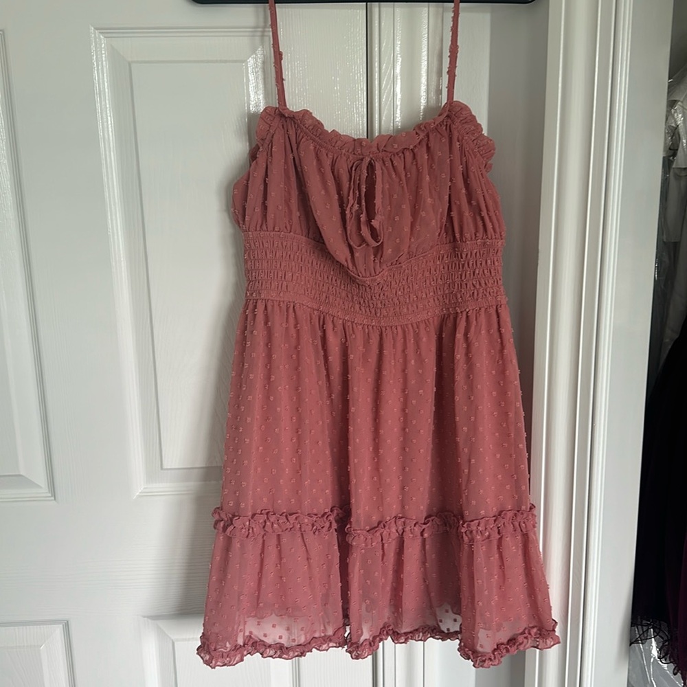 Francesca’s (Trixxi brand) dusty rose casual summer dress